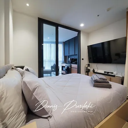 Luxury Edge Seaview Apartment Pattaya Exterior photo