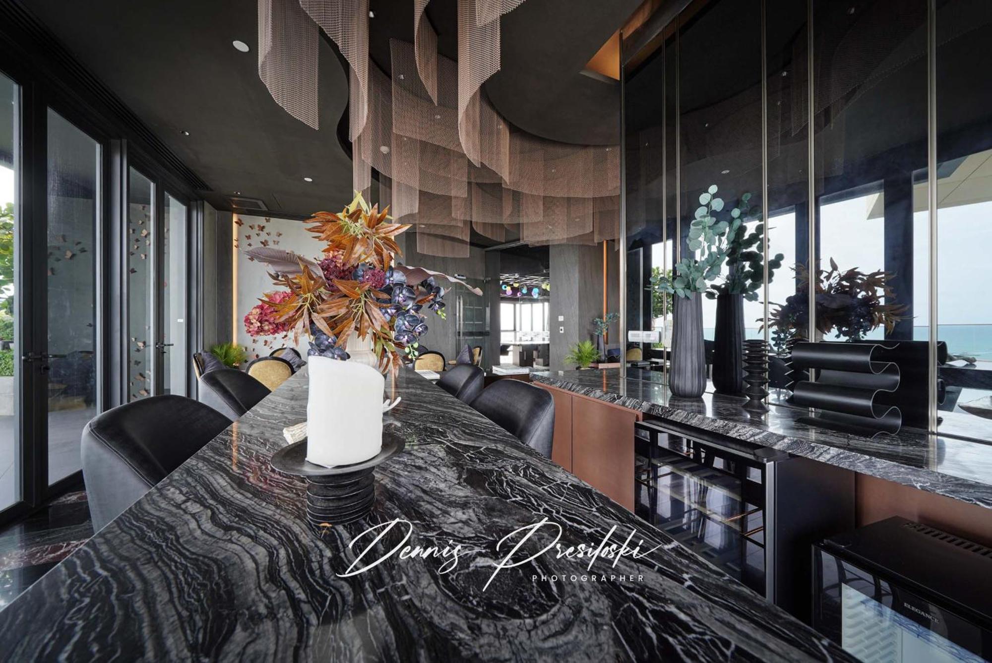 Luxury Edge Seaview Pattaya