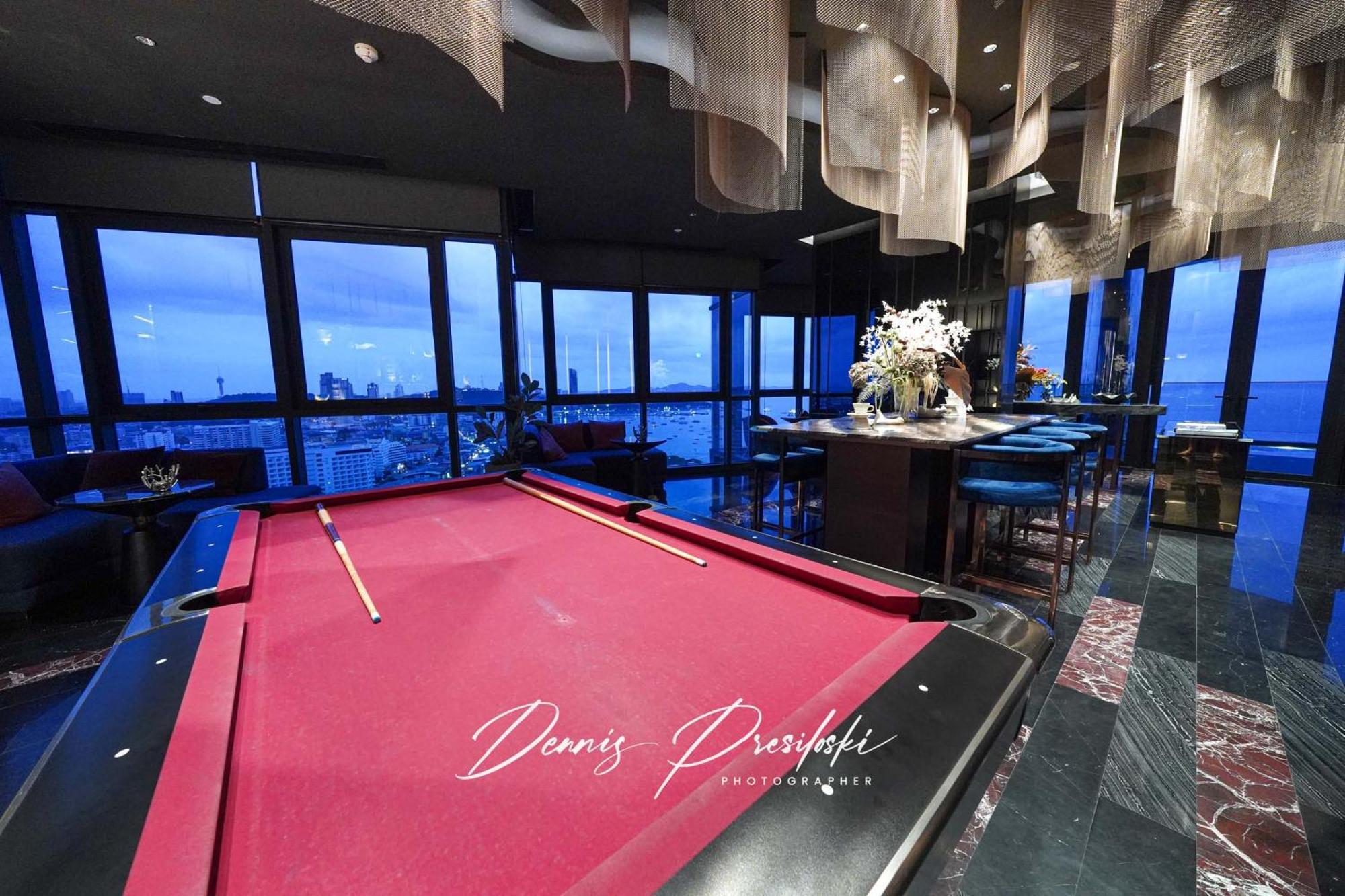 Luxury Edge Seaview