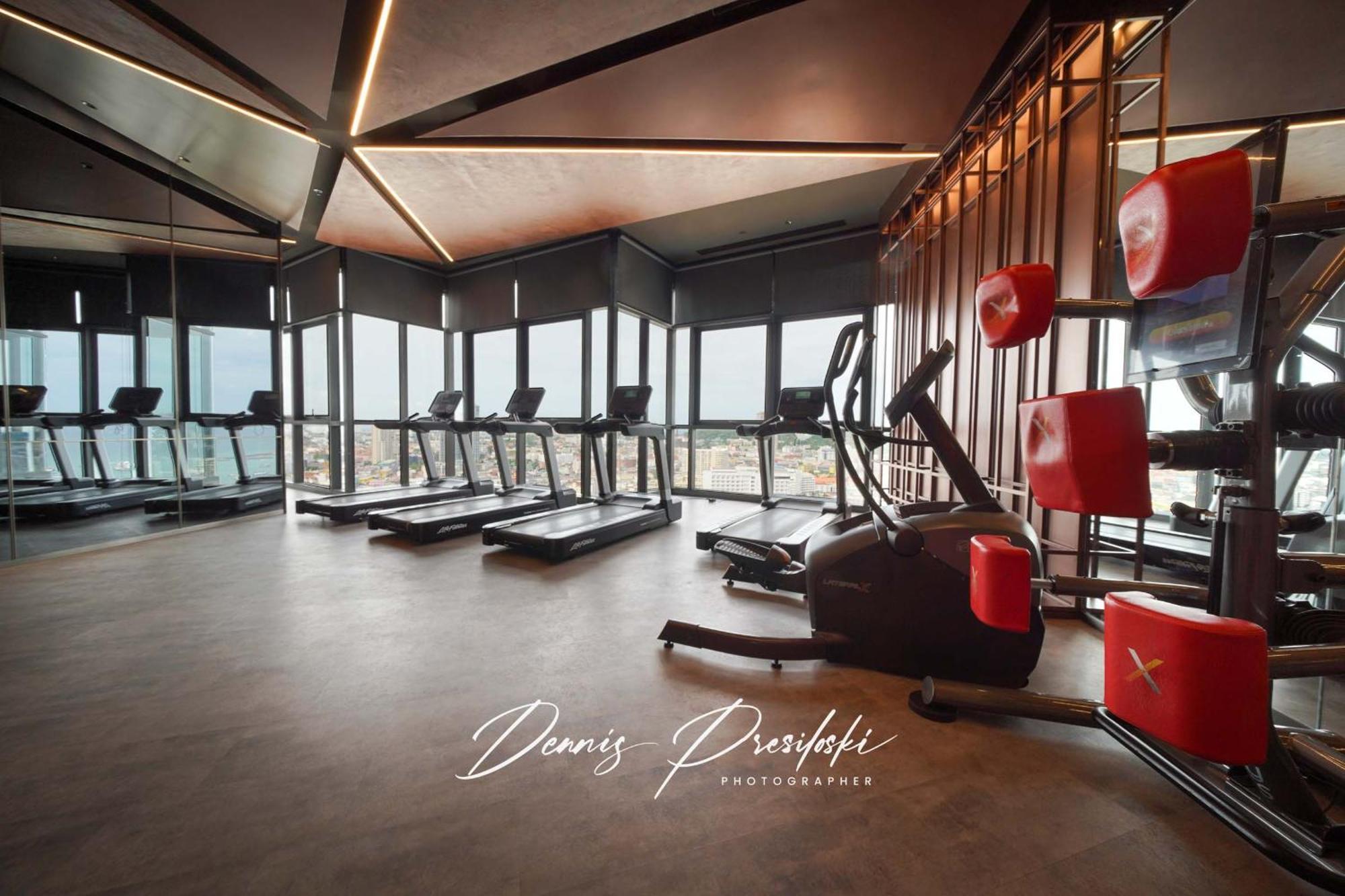 Luxury Edge Seaview Apartment *