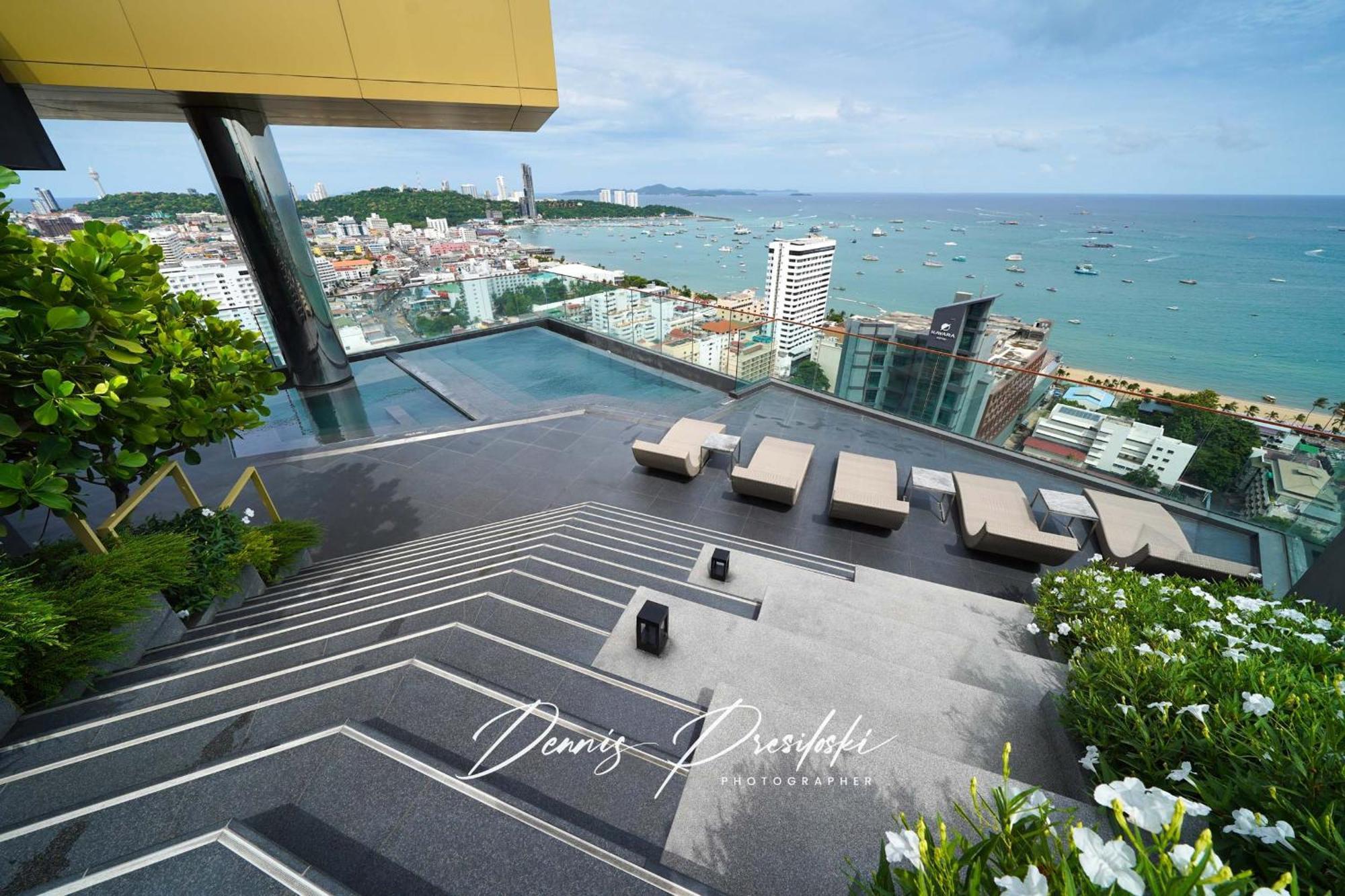 Luxury Edge Seaview